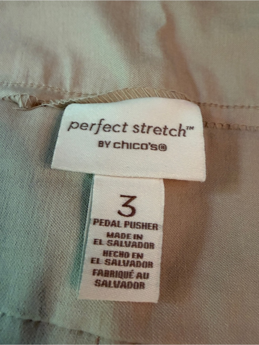 Chico’s perfect stretch tan capri.   Never Worn. Size 3